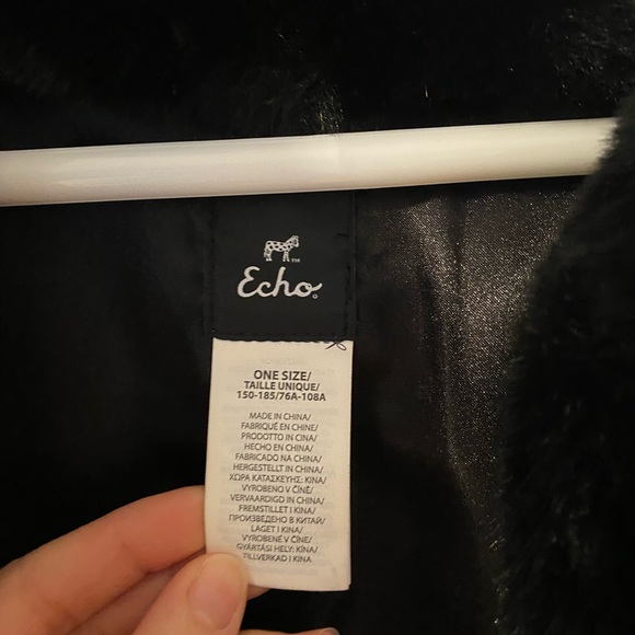 Formal Shawl - Picture 3 of 3